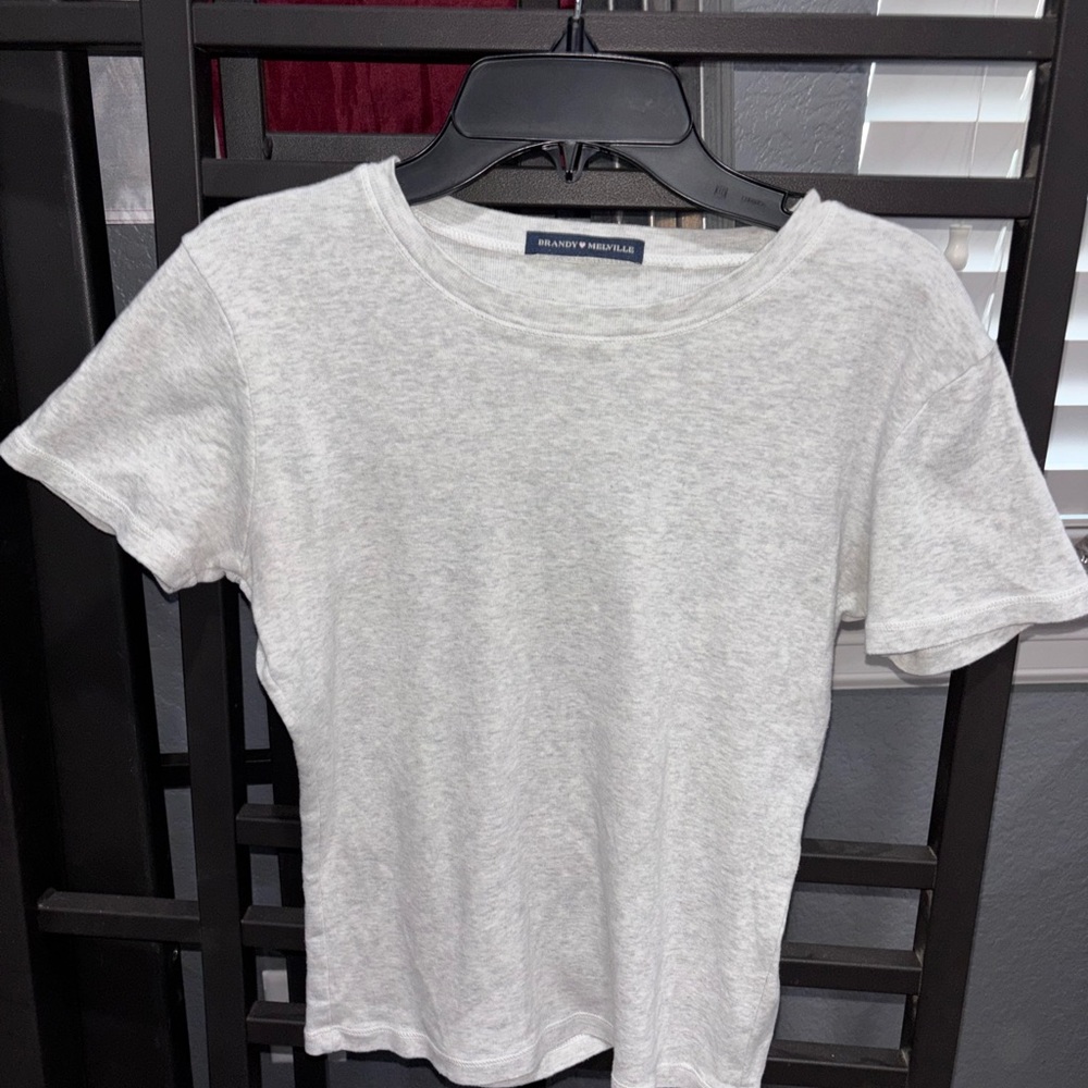 Brandy Melville Light Gray Short Sleeve Tee
